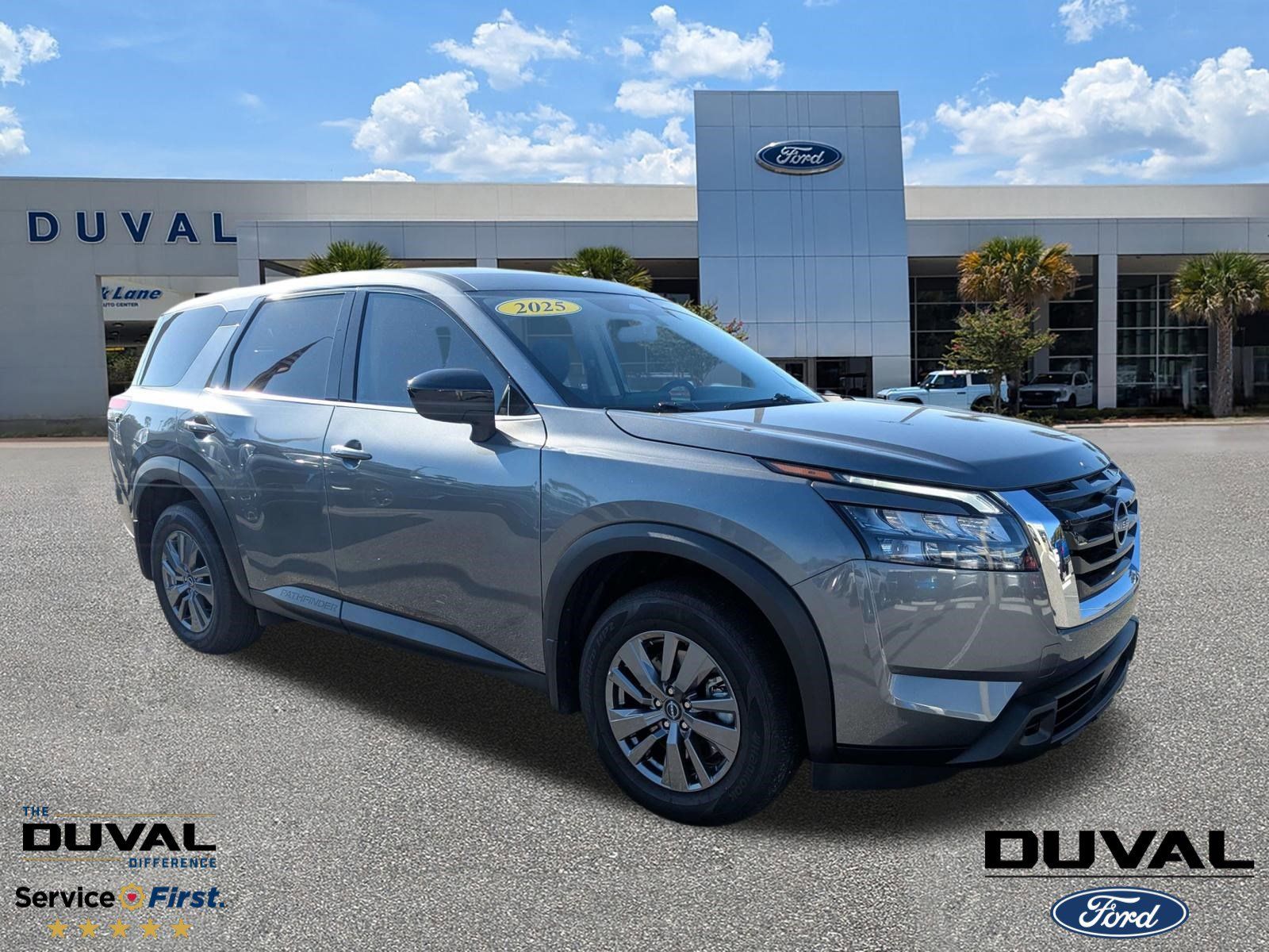 2025 Nissan Pathfinder S