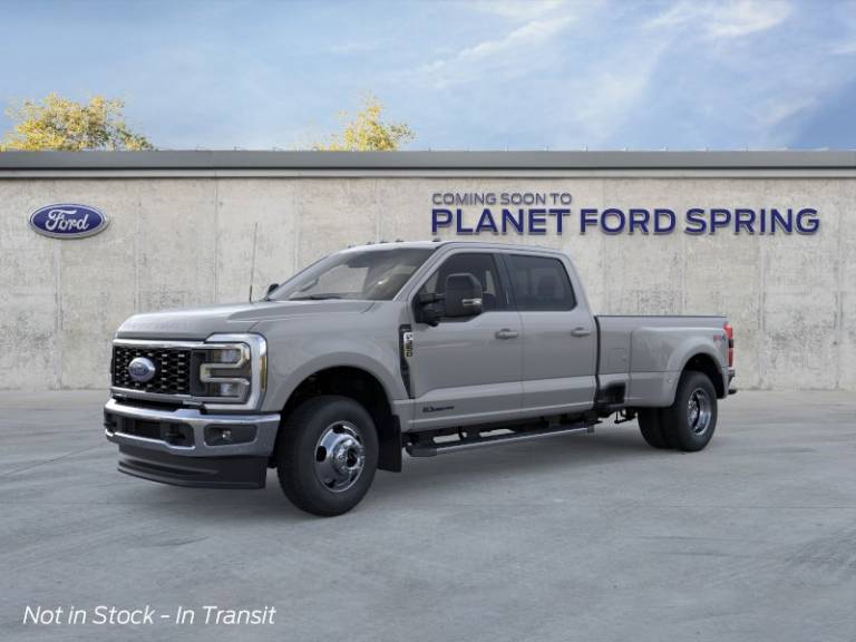 2026 Ford Super Duty F-350 DRW LARIAT 4WD Crew Cab 8' Box