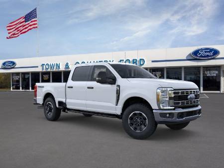 2026 Ford Super Duty F-350 SRW XLT
