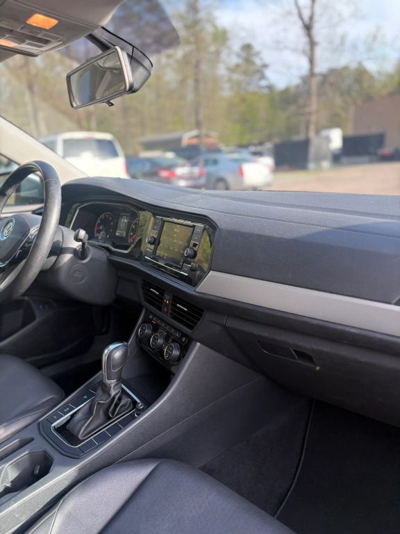 2019 Volkswagen Jetta SE - Photo 23