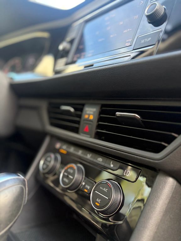 2019 Volkswagen Jetta SE - Photo 26