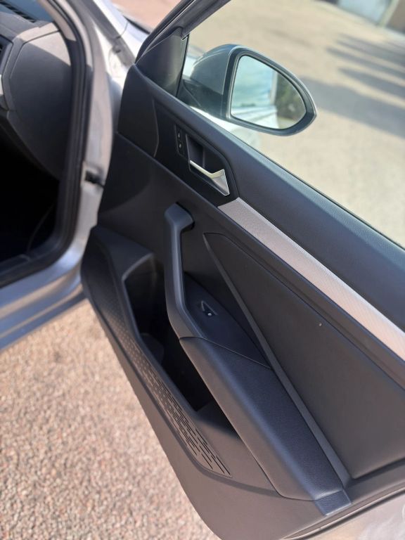 2019 Volkswagen Jetta SE - Photo 32