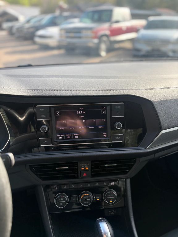 2019 Volkswagen Jetta SE - Photo 44
