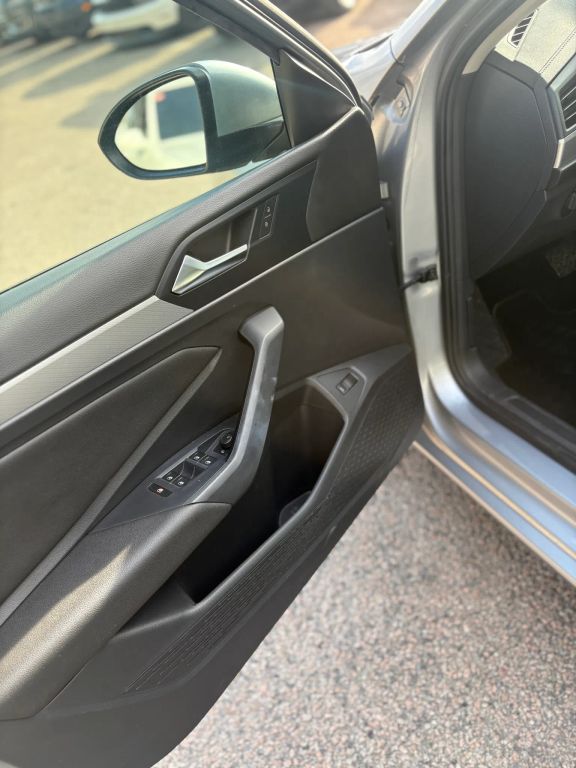 2019 Volkswagen Jetta SE - Photo 50