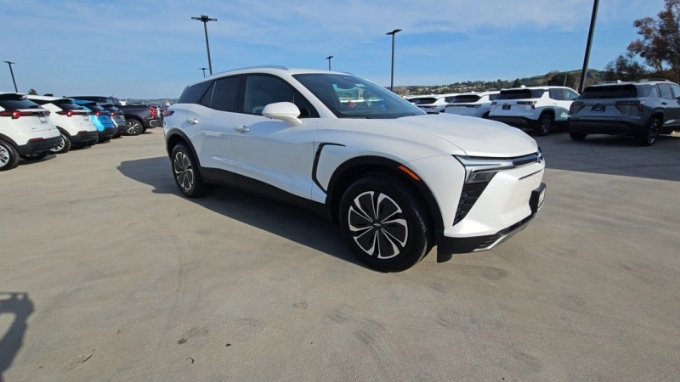 Used 2024 Chevrolet Blazer EV LT with VIN 3GNKDBRJ4RS264243 for sale in City of Industry, CA