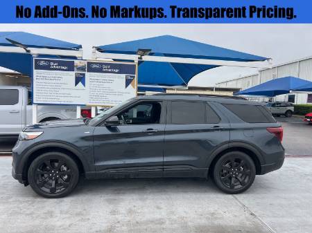 2024 Ford Explorer ST-Line