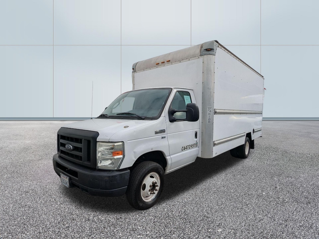 2011 Ford E-350 Cutaway