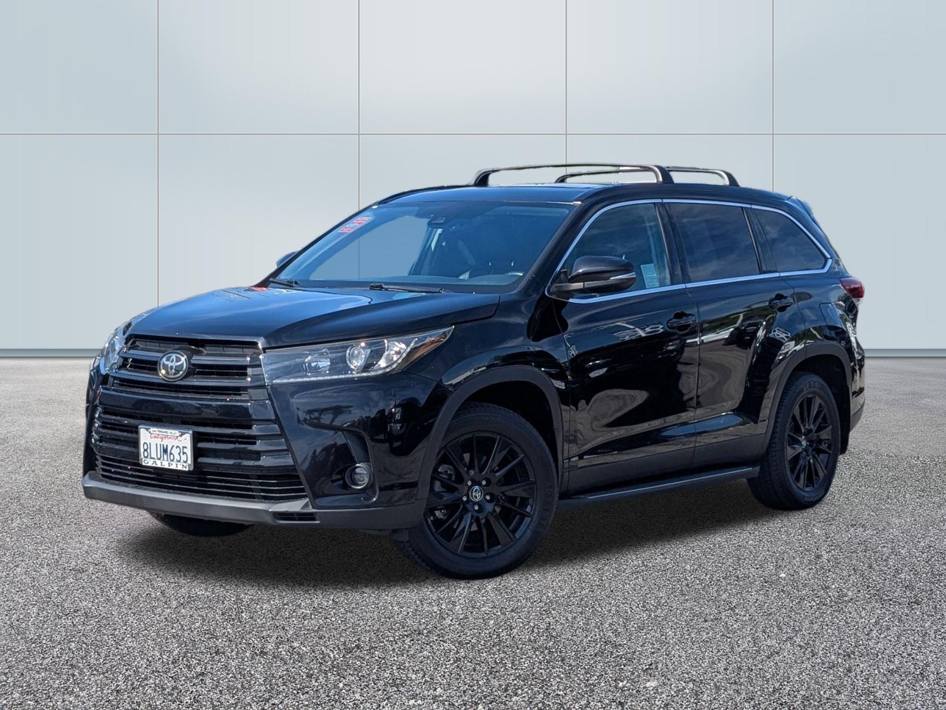 Used 2019 Toyota Highlander SE