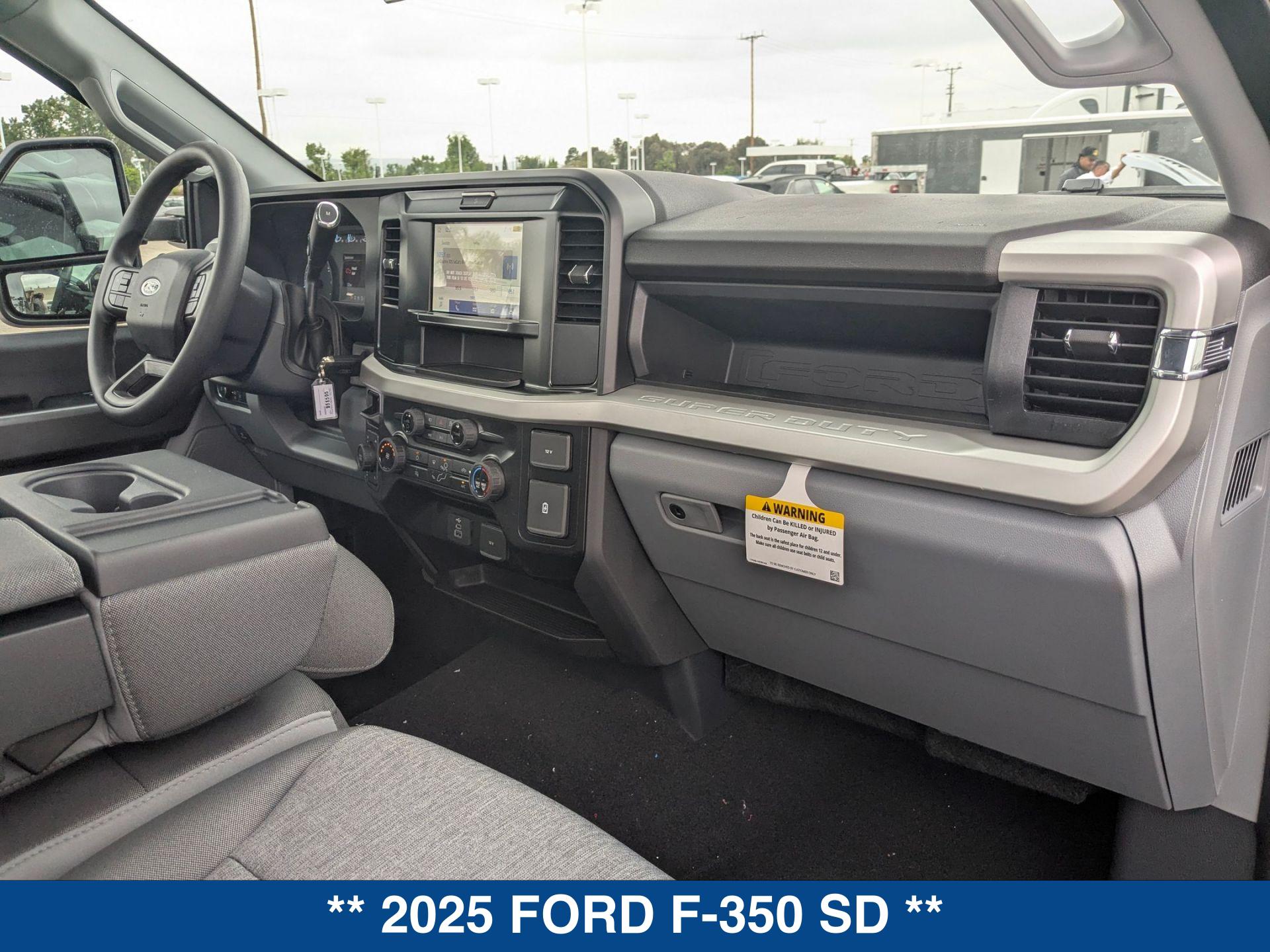 2025 Ford F-350 Super Duty XL - Photo 17