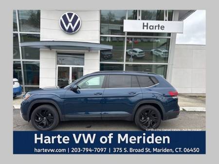2022 Volkswagen Atlas 3.6L V6 SE w/Technology