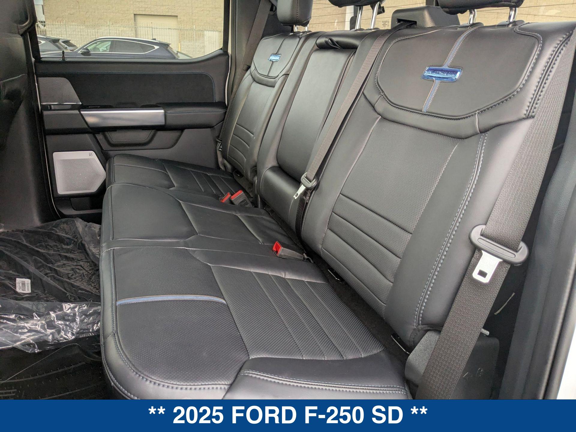 2025 Ford F-250 Super Duty Platinum - Photo 16