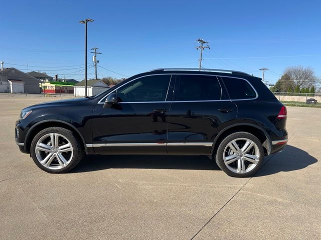 Used 2016 Volkswagen Touareg Executive with VIN WVGEP9BP6GD003306 for sale in Fremont, NE