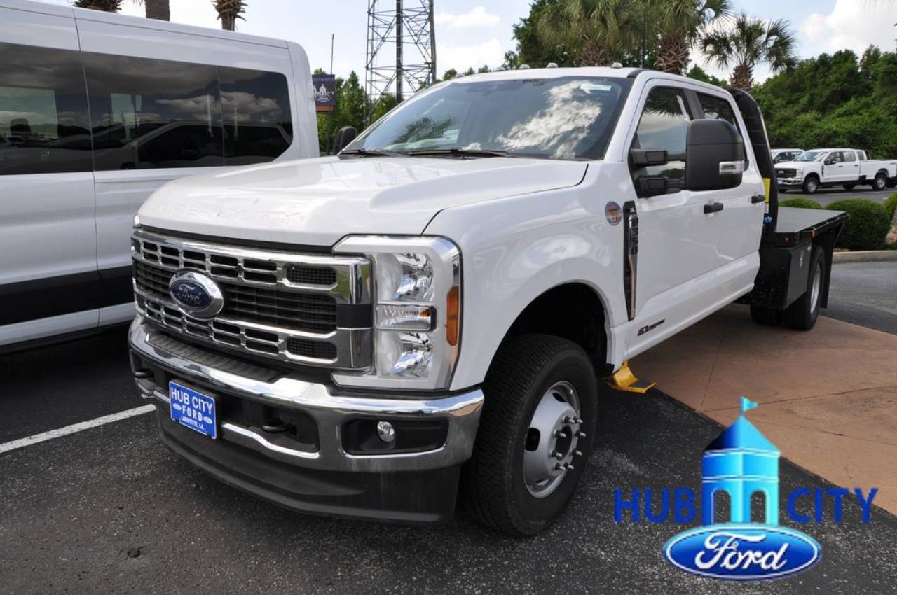 2026 Ford F-350 XL 4x4 Crew Cab 179-In DRW's photo