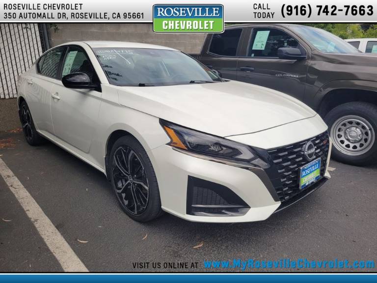 2023 Nissan Altima 2.5 SR