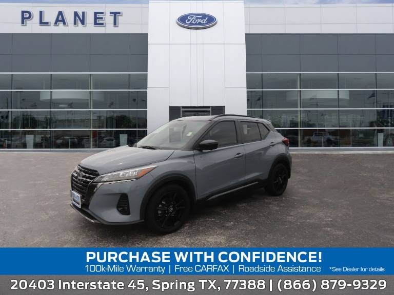 2022 Nissan Kicks SR FWD