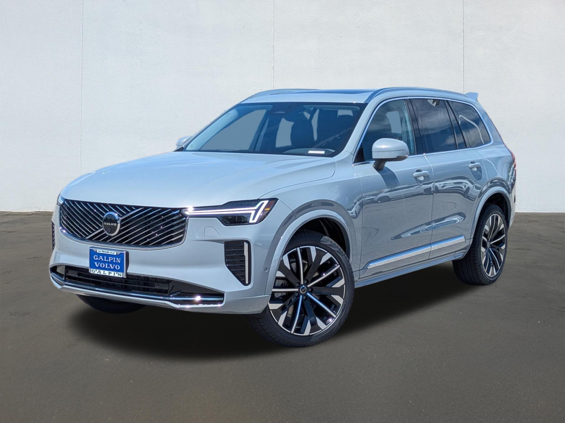 New 2026 Volvo XC90 B5 Plus Bright