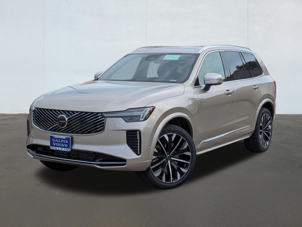 2026 Volvo XC90 Recharge Plug-In Hybrid T8 Plus Bright