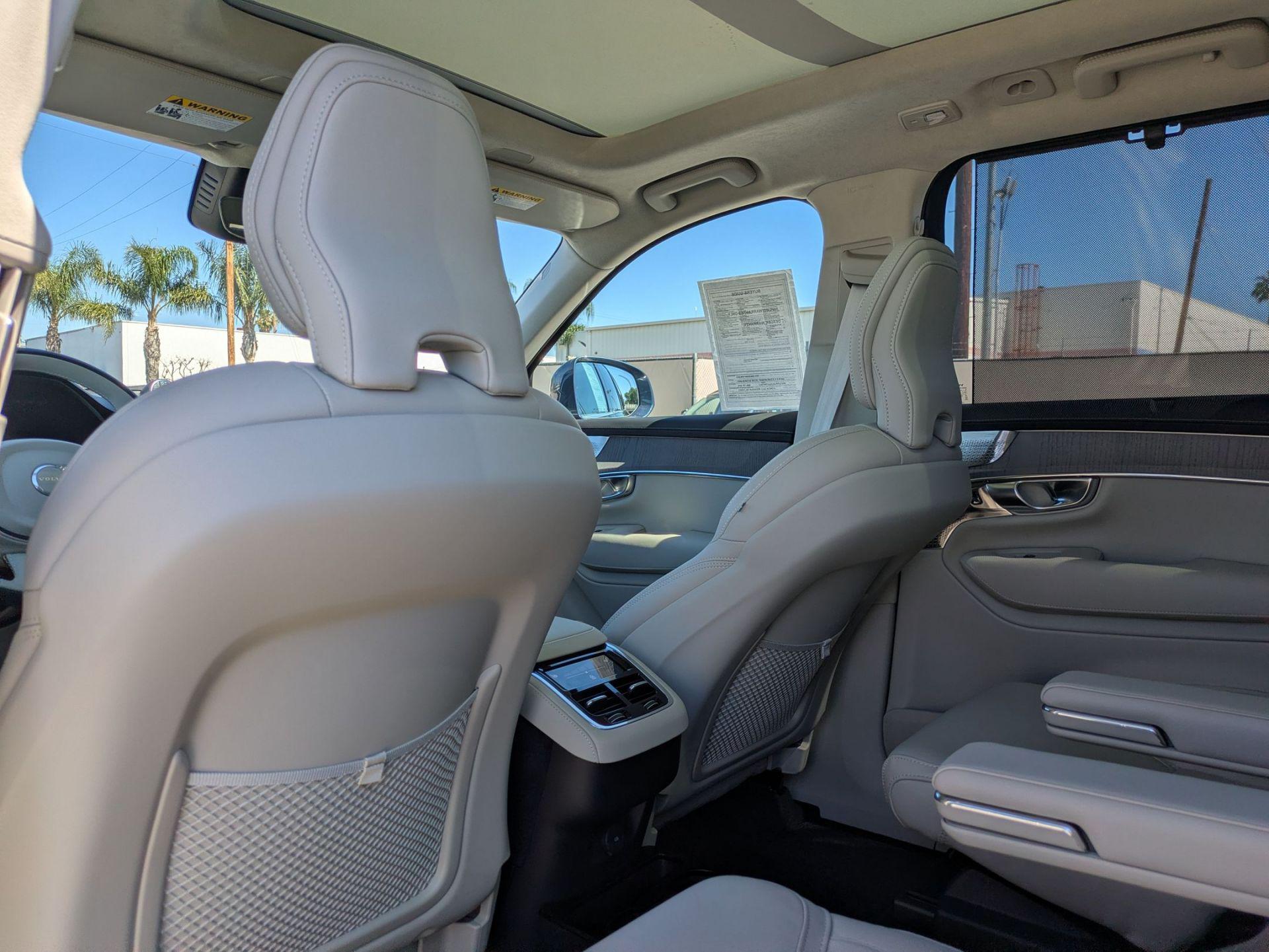 2025 Volvo XC90 Ultra - Photo 24