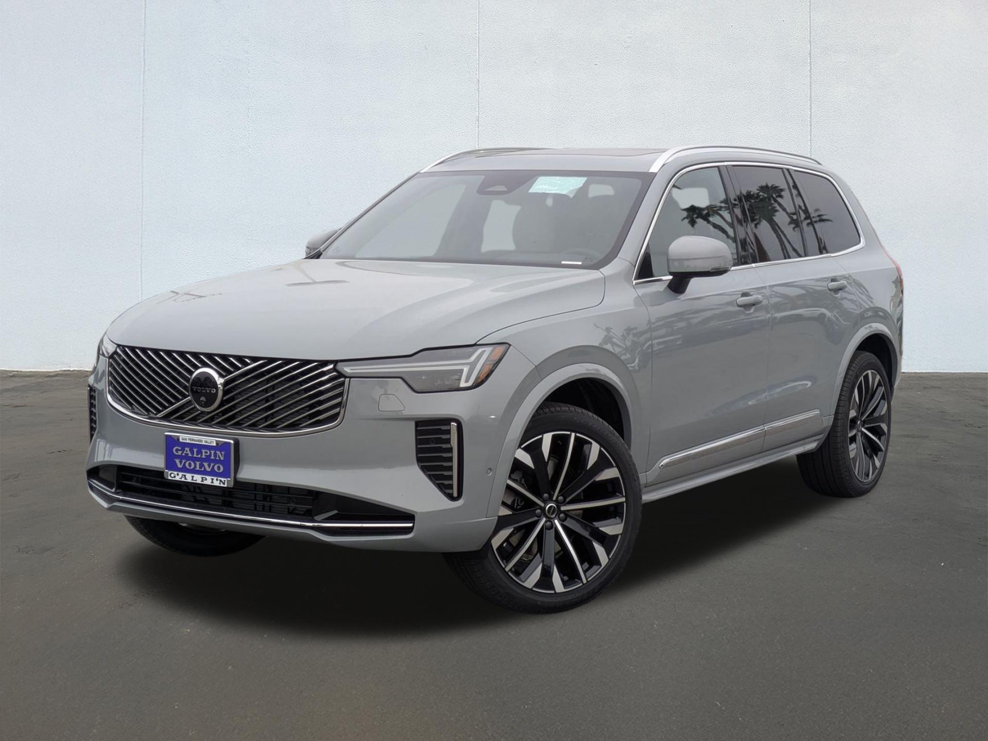 New 2026 Volvo XC90 B5 Plus Bright