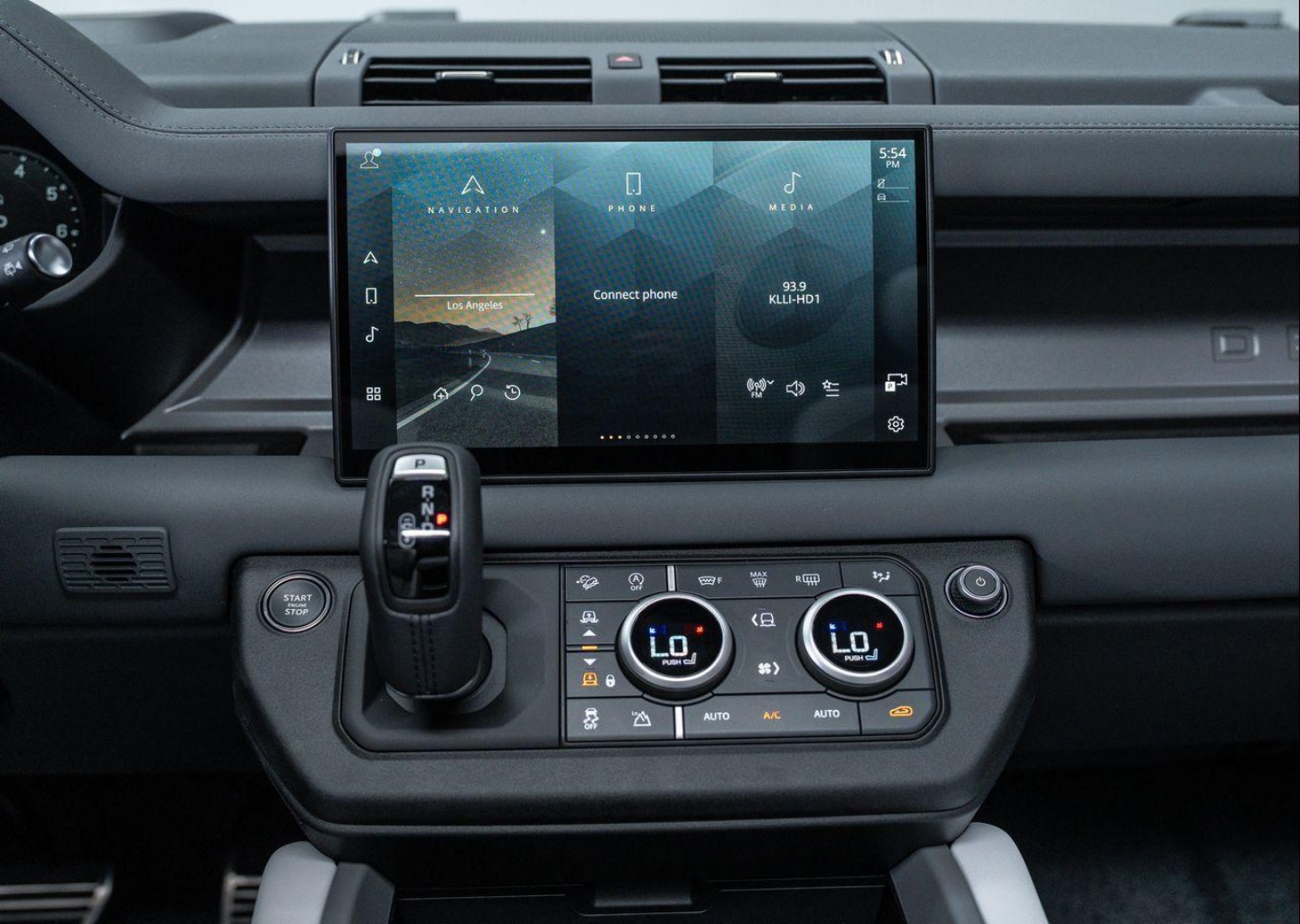 2025 Land Rover Defender V8 - Photo 27
