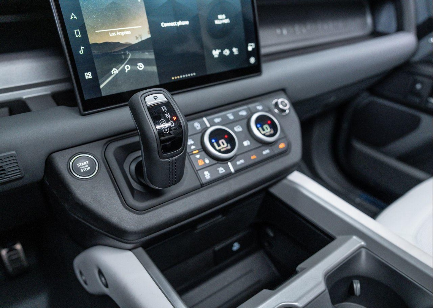 2025 Land Rover Defender V8 - Photo 28