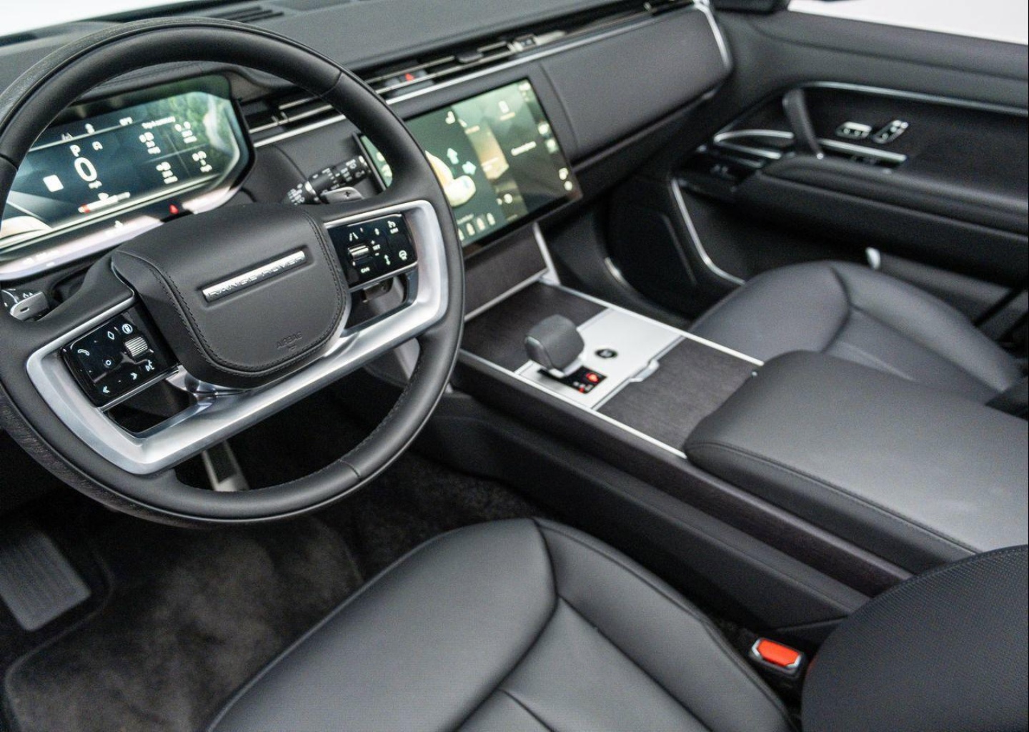 2025 Land Rover Range Rover SE - Photo 17