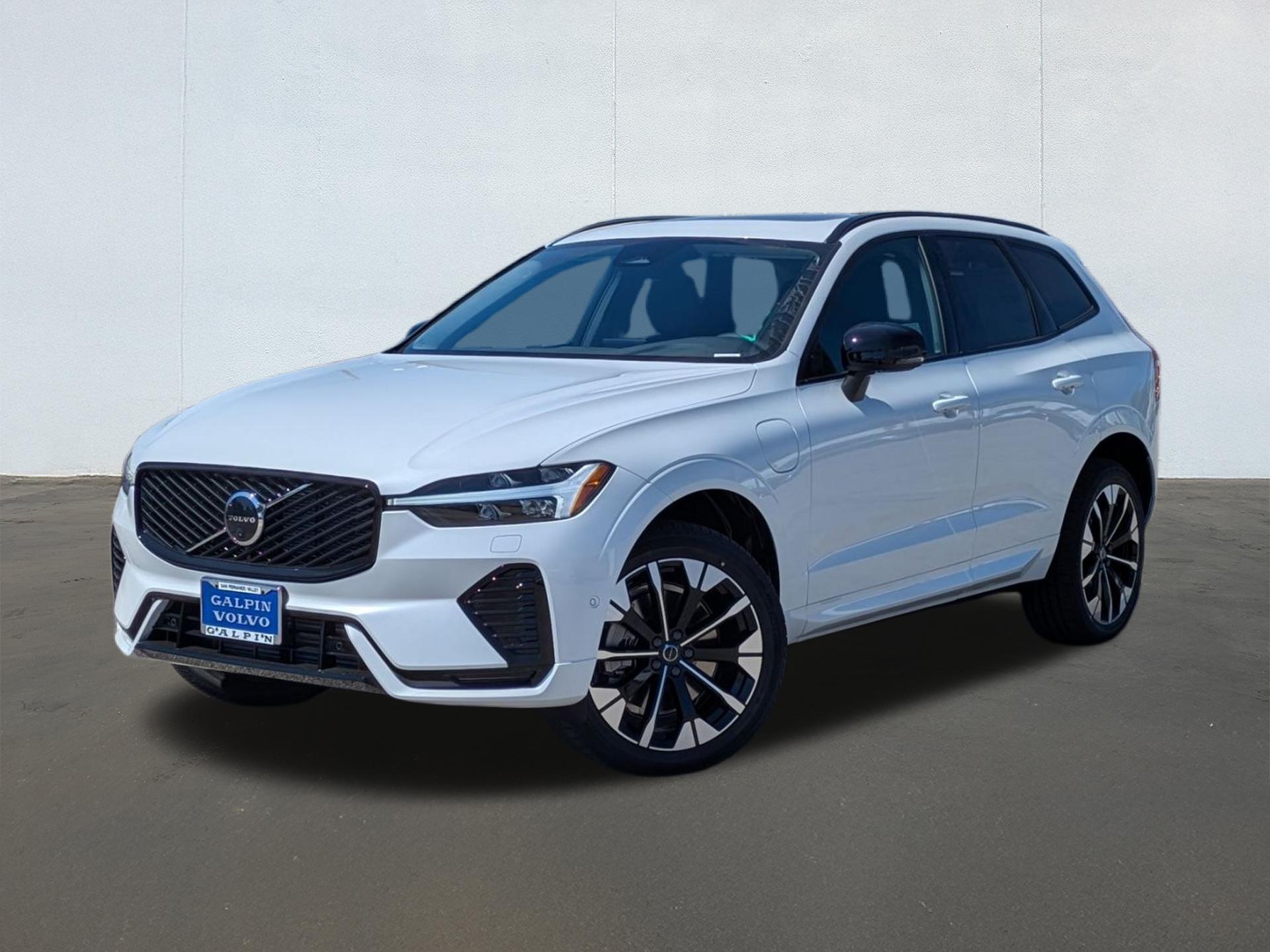 New 2026 Volvo XC60 T8 Plus Dark