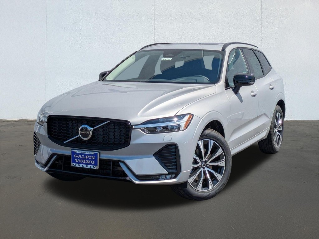 2025 Volvo XC60 B5 Core Dark