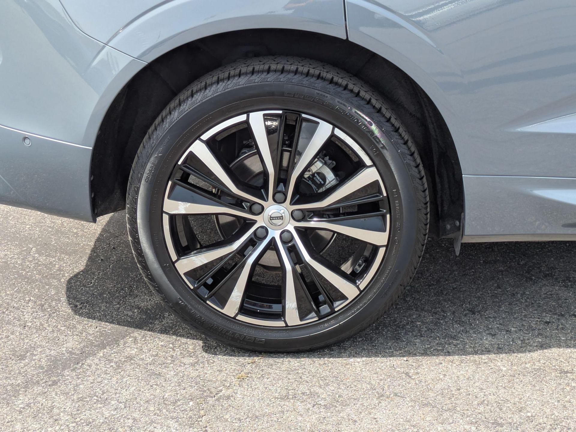 2023 Volvo XC60 Plus - Photo 9