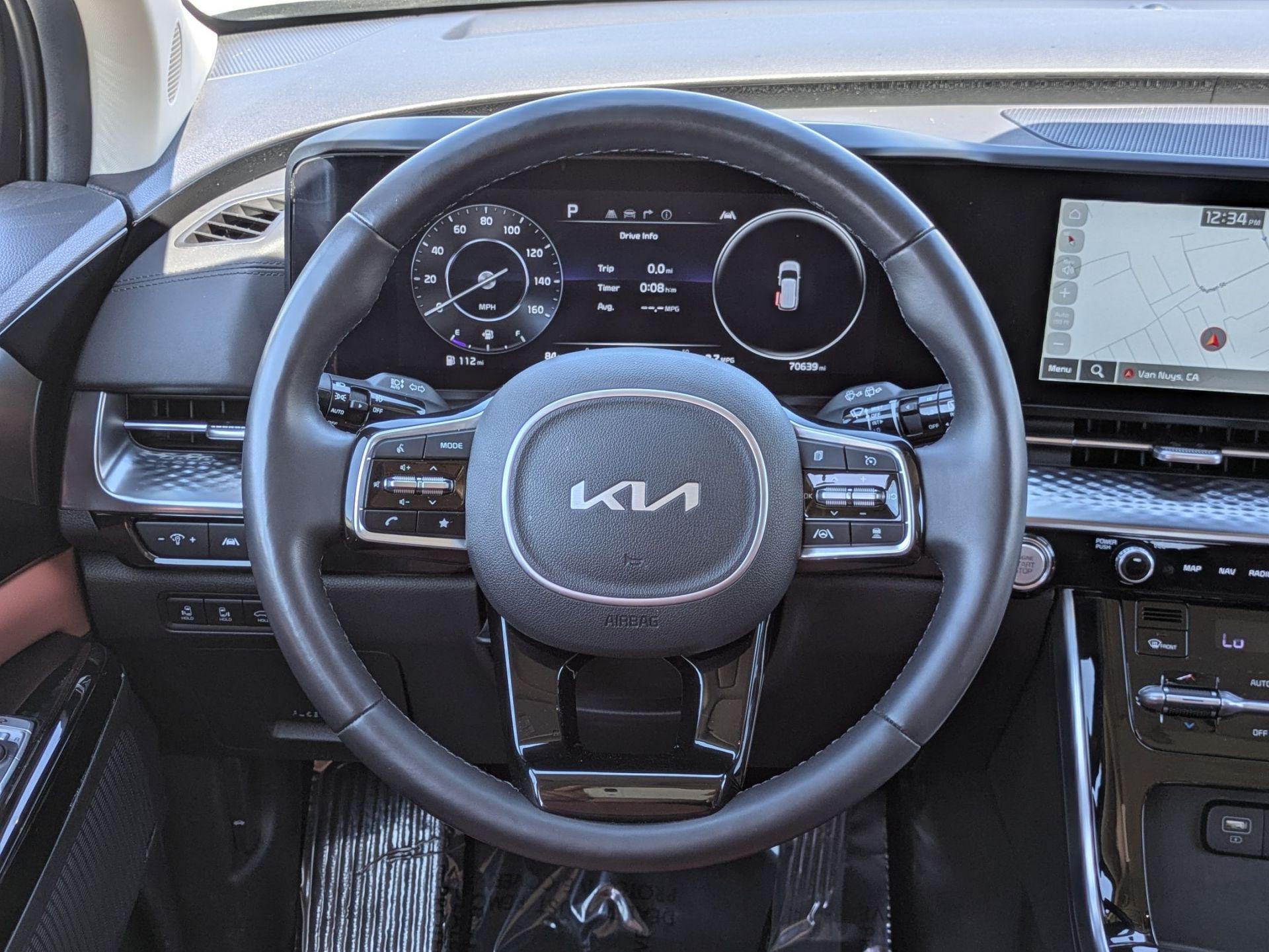 2024 Kia Carnival SX Prestige - Photo 13