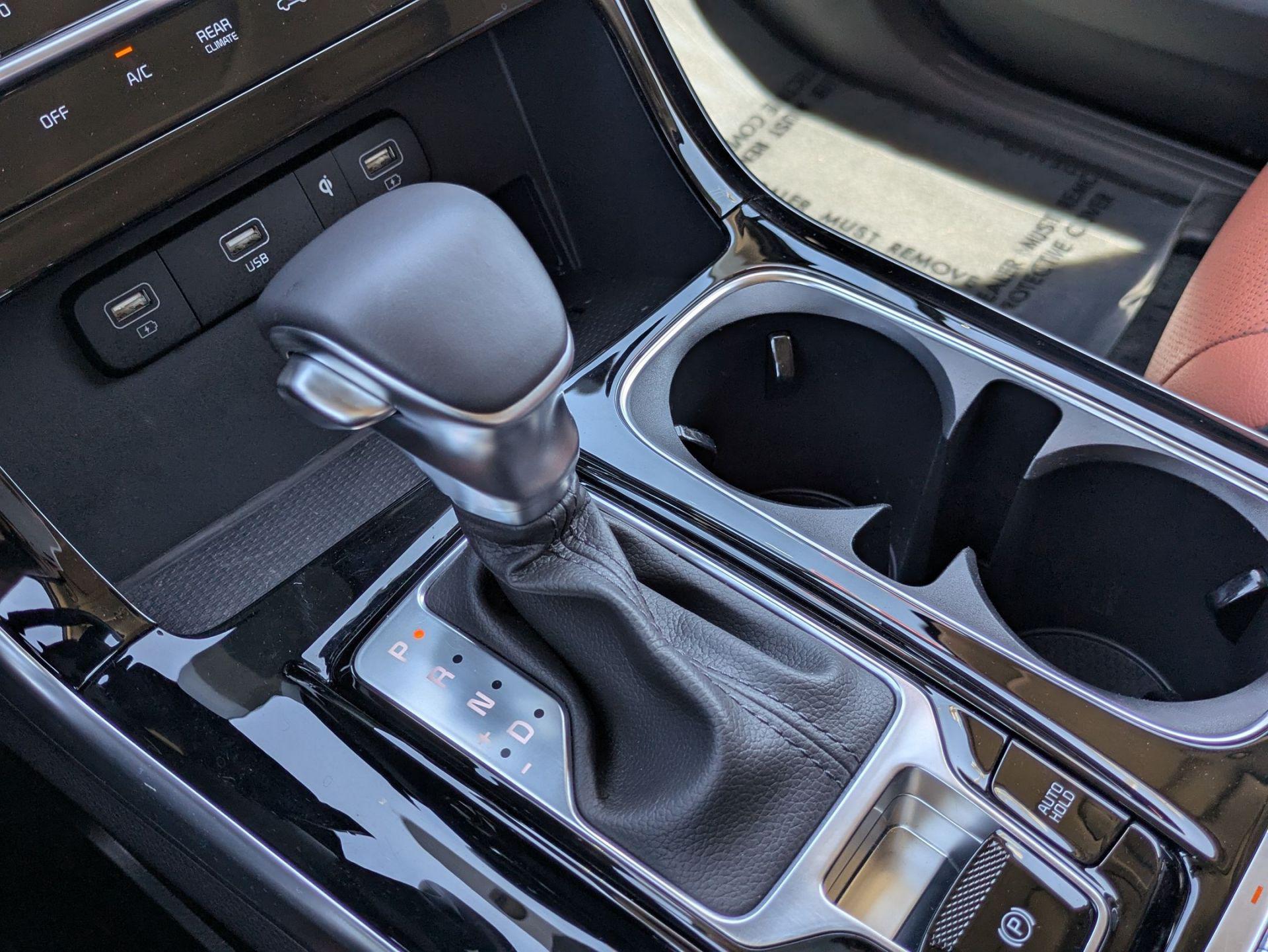2024 Kia Carnival SX Prestige - Photo 20