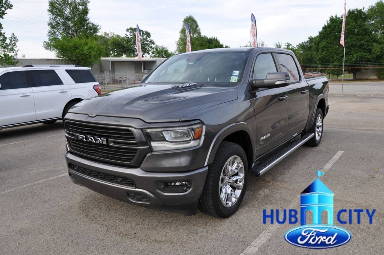 2022 RAM 1500 Laramie Crew Cab 5'7's photo