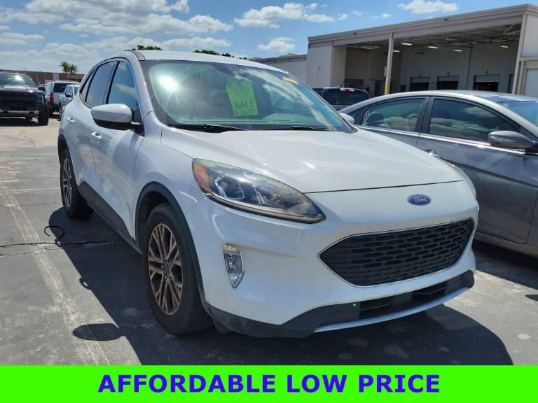 2022 Ford Escape SEL