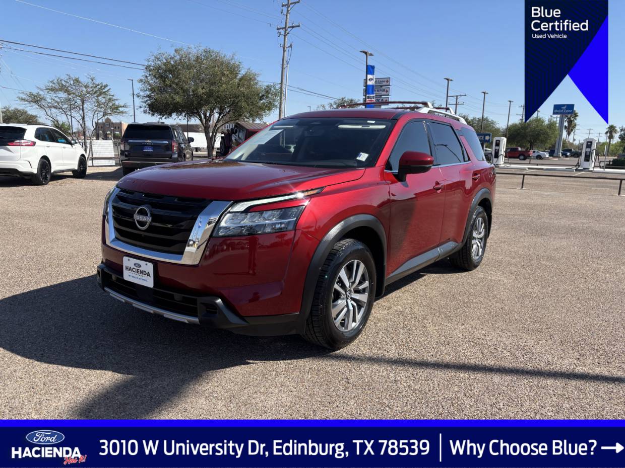 2023 Nissan Pathfinder SL