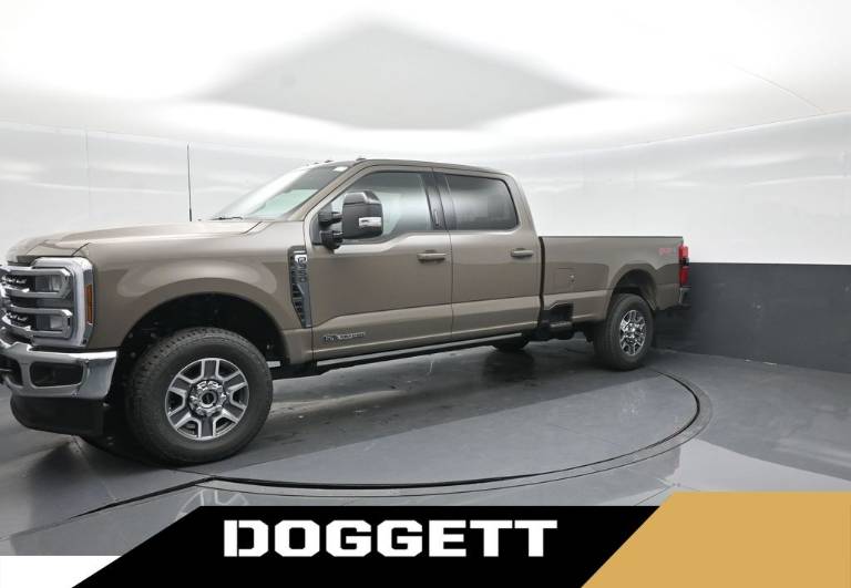 2026 Ford Super Duty F-350 SRW LARIAT