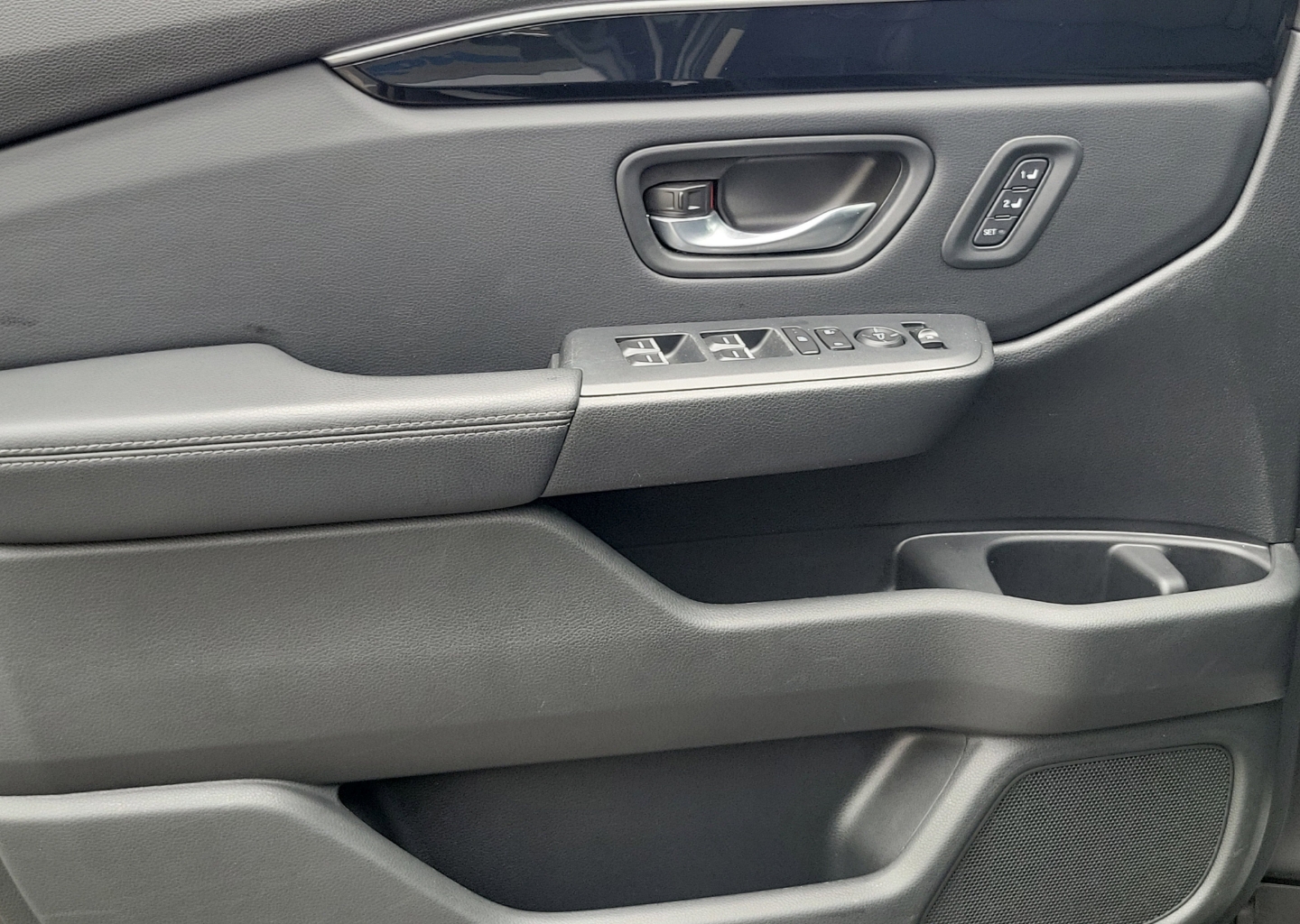 2025 Honda Pilot Touring - Photo 21