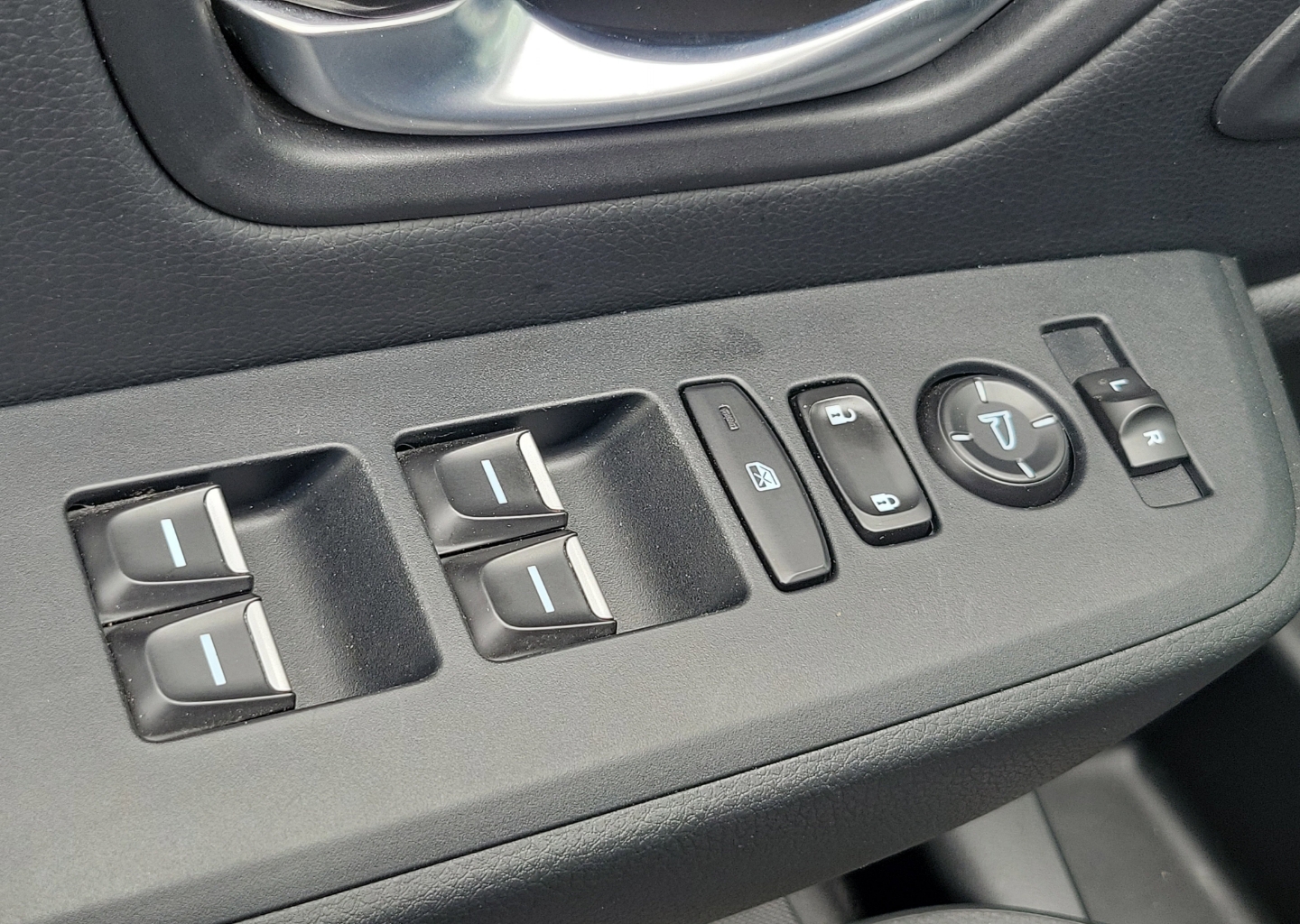 2025 Honda Pilot Touring - Photo 22