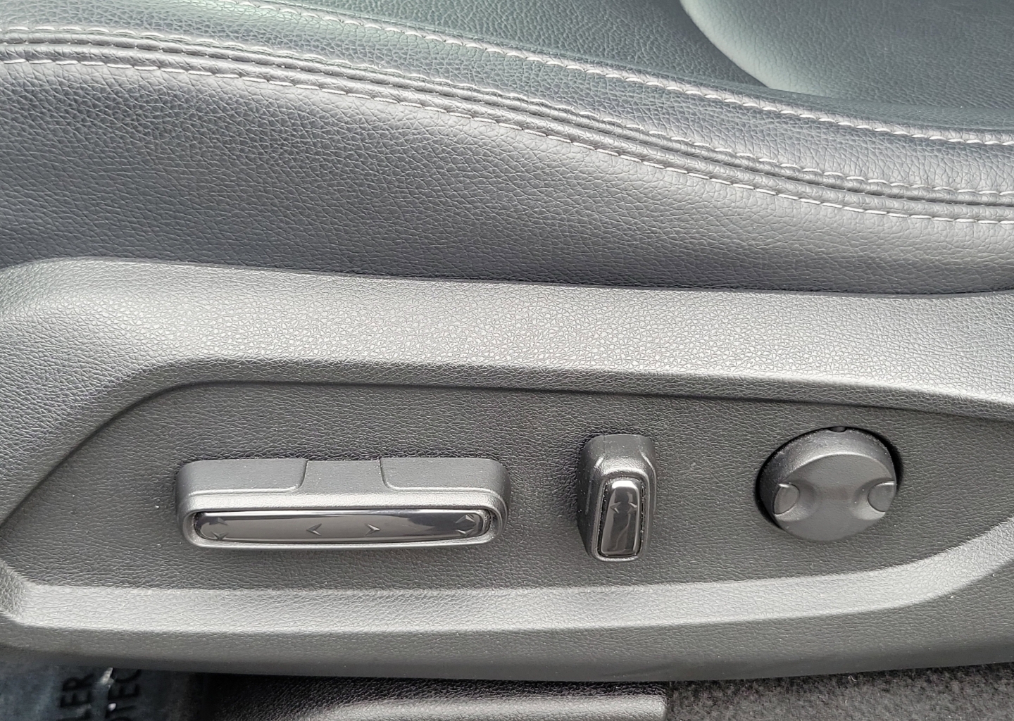 2025 Honda Pilot Touring - Photo 23