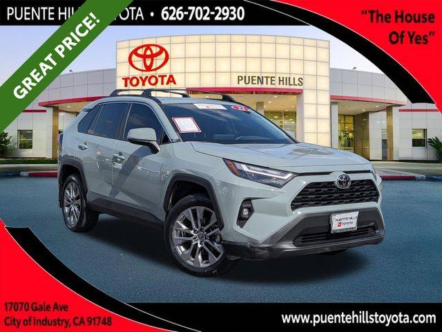 2022 Toyota RAV4 XLE Premium
