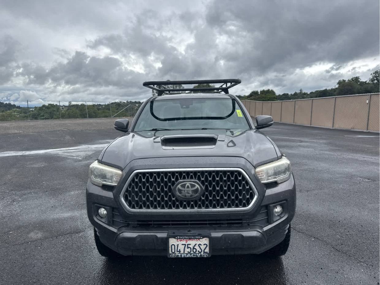 Used 2018 Toyota Tacoma TRD Sport with VIN 5TFRZ5CN2JX067760 for sale in Sonora, CA