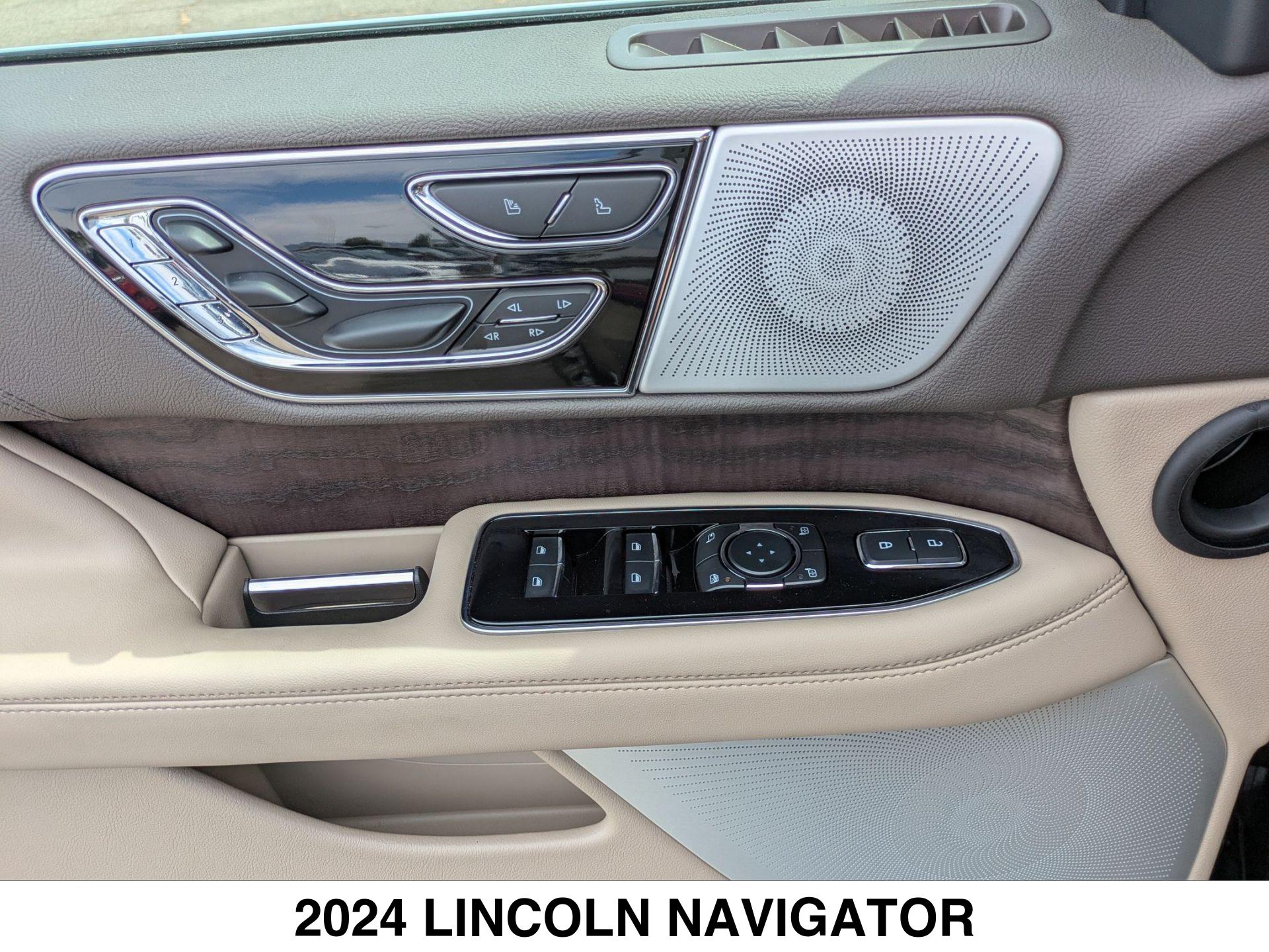 2024 Lincoln Navigator Reserve - Photo 11
