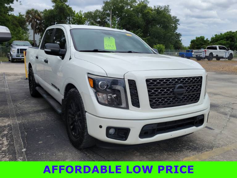 2018 Nissan Titan SV