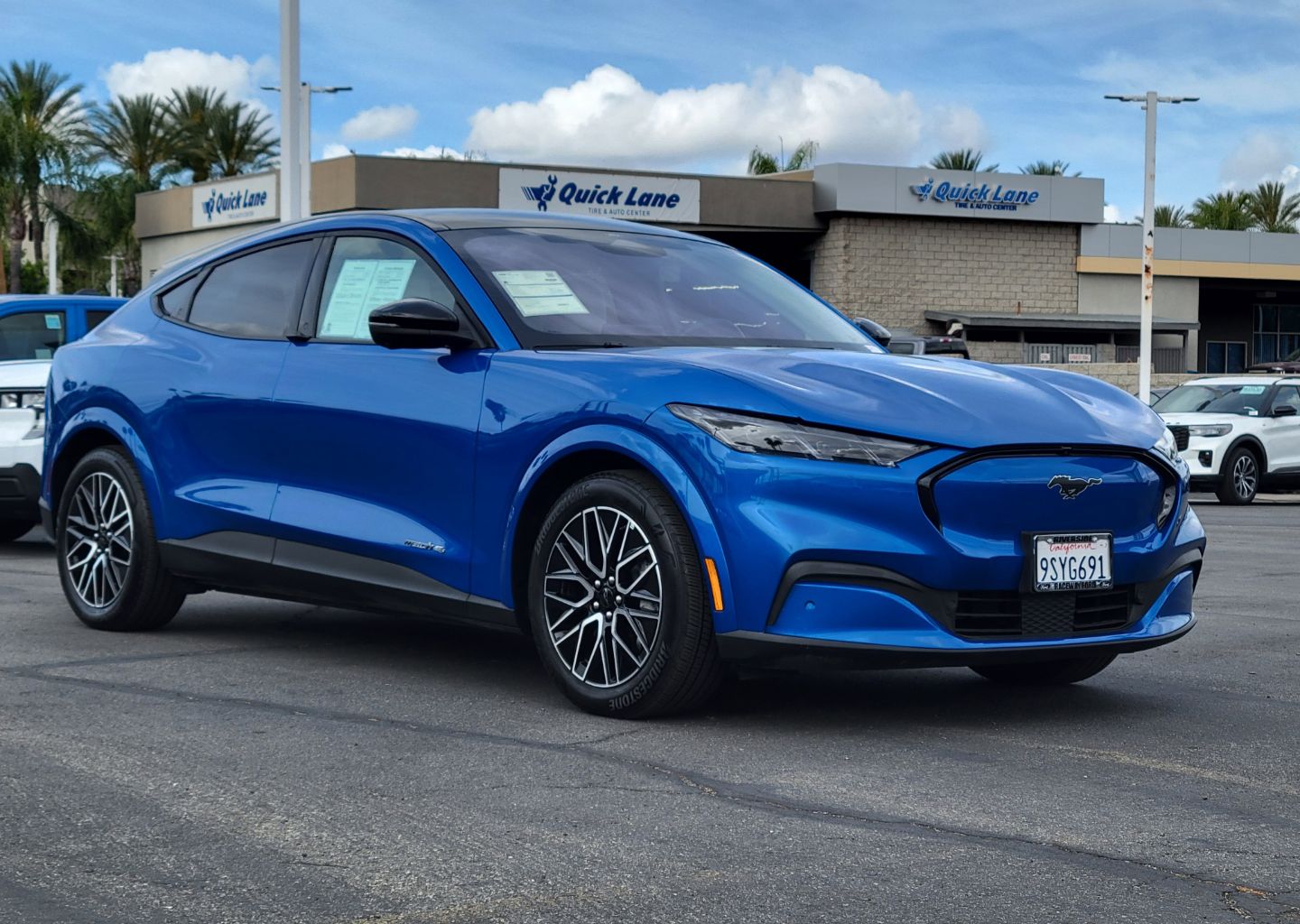 2025 Ford Mustang-Mach-e Premium's photo