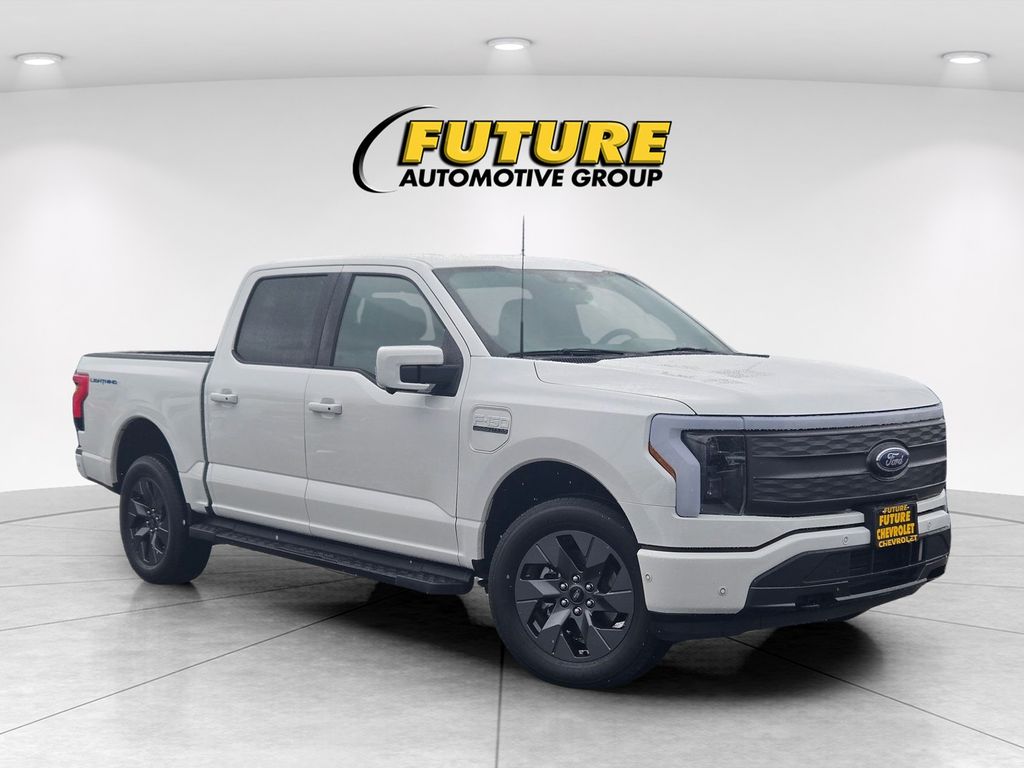 2022 Ford F-150 Lightning LARIAT