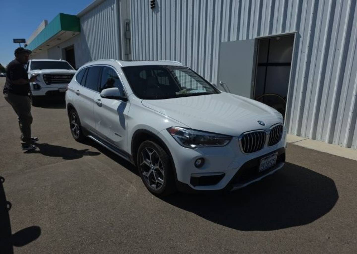 2016 BMW X1 28i
