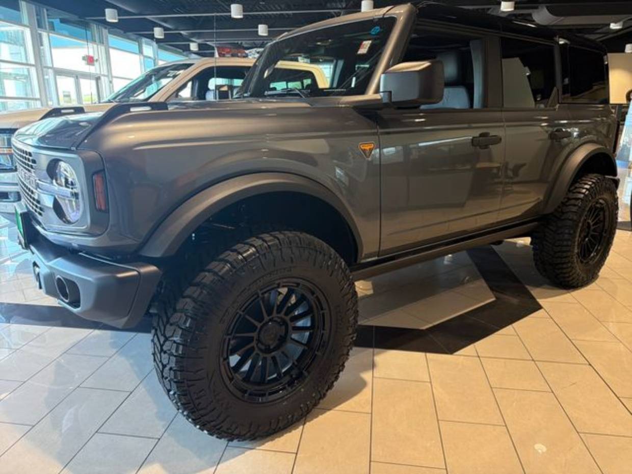 2025 Ford Bronco Badlands 4x4's photo