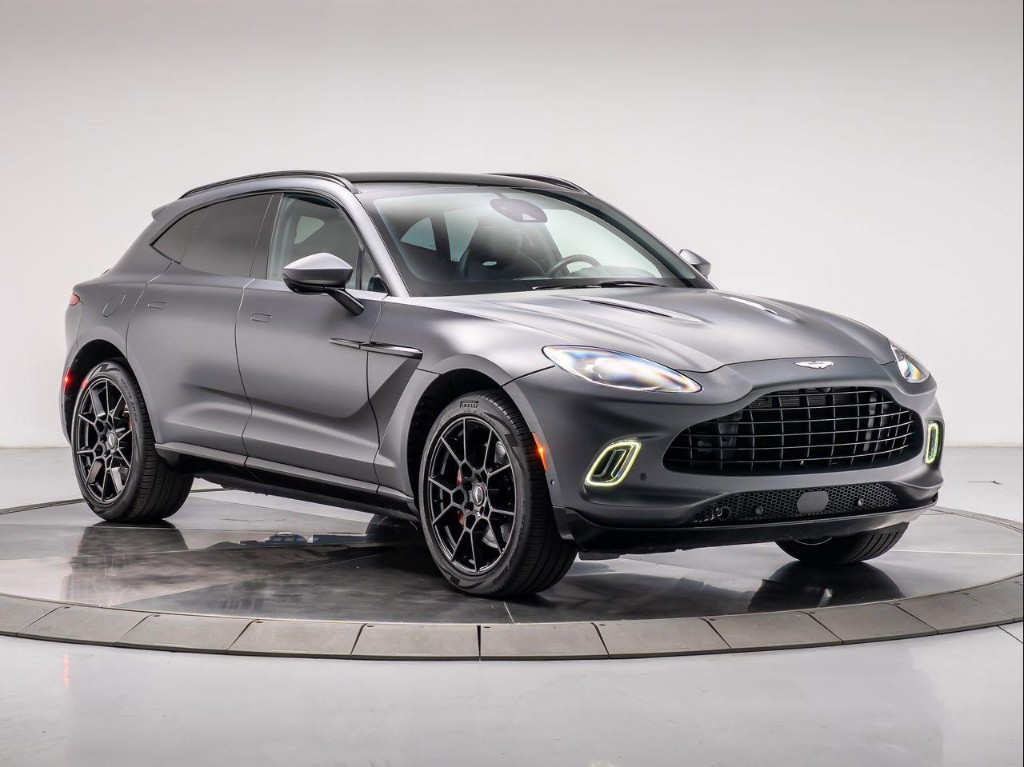 2021 Aston Martin DBX Base