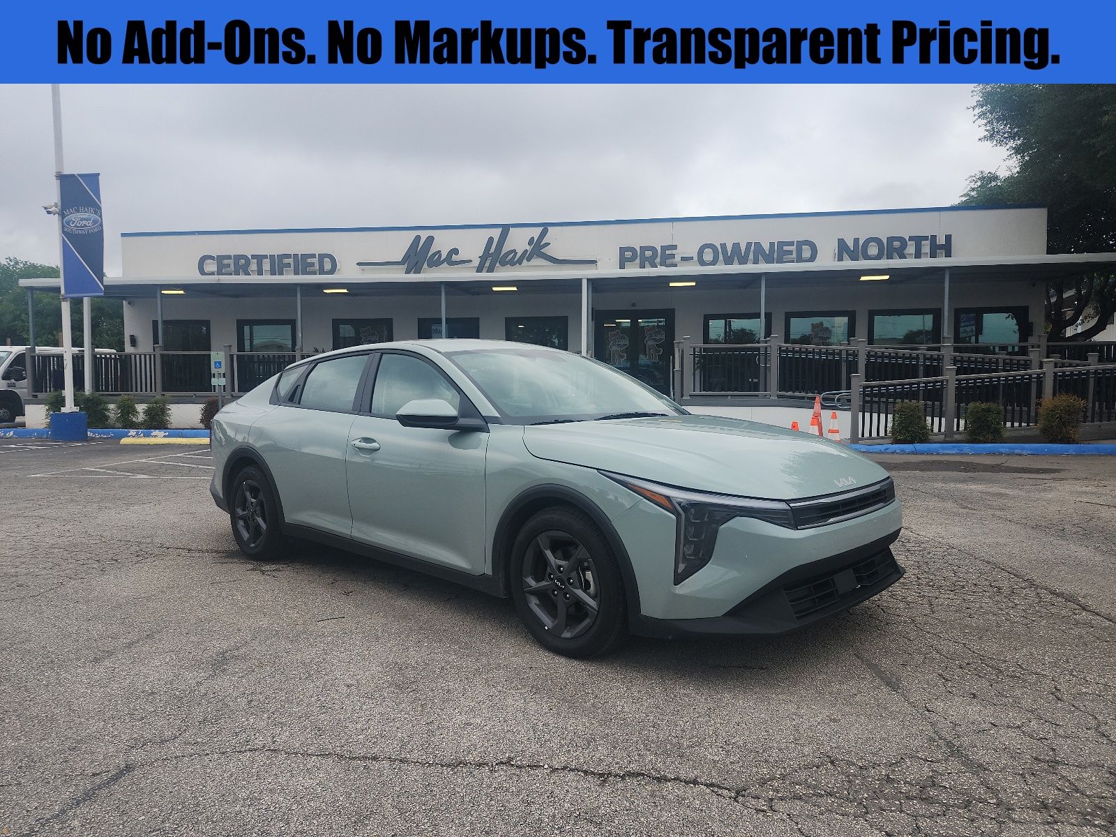 2025 Kia K4 LXS AT's photo