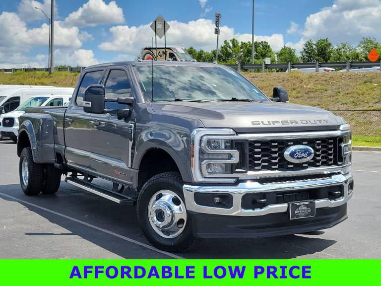 2024 Ford Super Duty F-350 DRW LARIAT