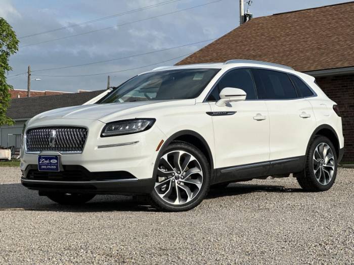 2023 Lincoln Nautilus Reserve